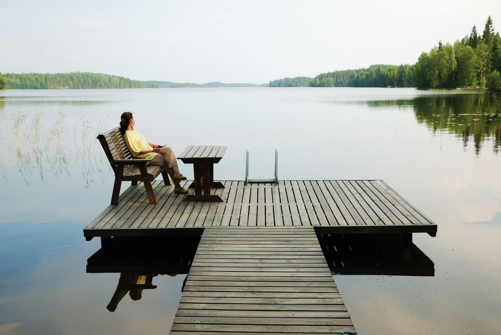 Frau am See
